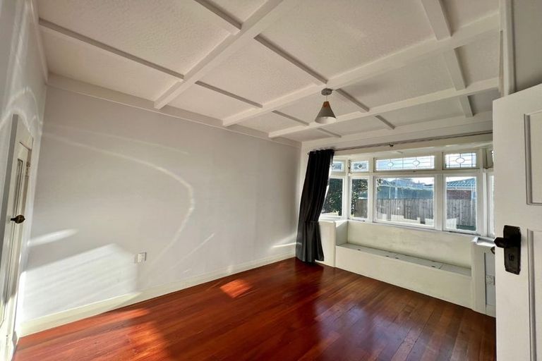 Photo of property in 6 Stonehurst Avenue, Waiuku, 2123