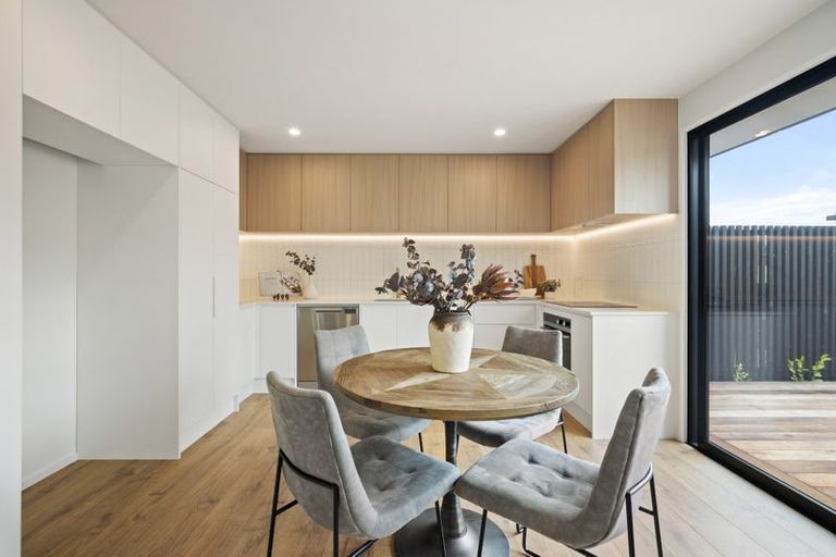 Photo of property in 2/8 Larch Place, Casebrook, Christchurch, 8051