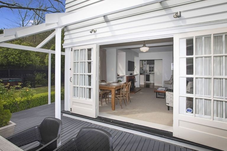 Photo of property in 108 Clyde Road, Ilam, Christchurch, 8041