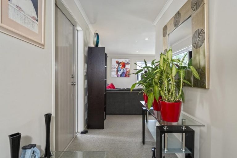 Photo of property in 46e Percy Road, Papamoa Beach, Papamoa, 3118