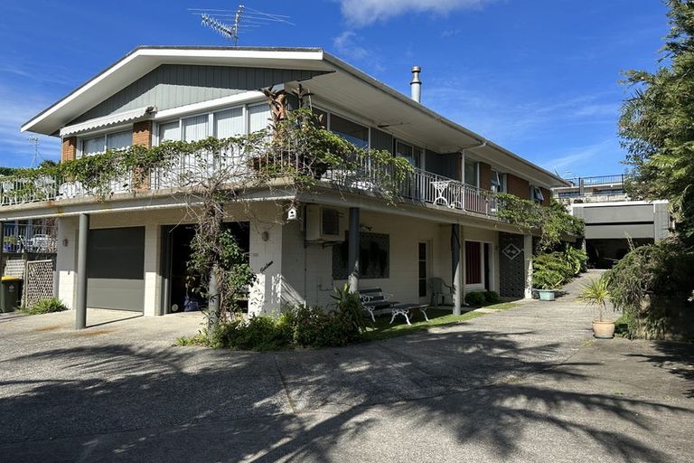 Photo of property in 16 Mccrystal Avenue, Bucklands Beach, Auckland, 2012