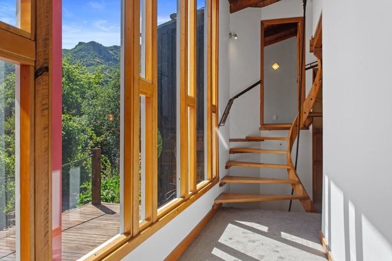 Photo of property in 189 Main Road, Allandale, Lyttelton, 8971