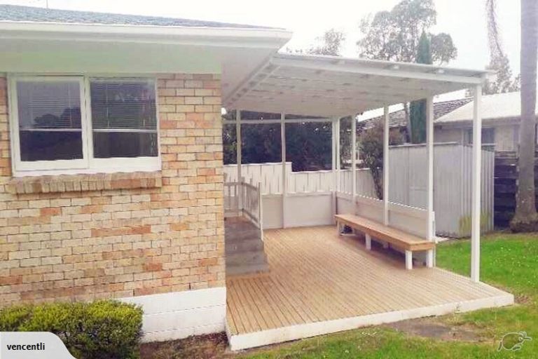 Photo of property in 2/108 Hillside Road, Glenfield, Auckland, 0627