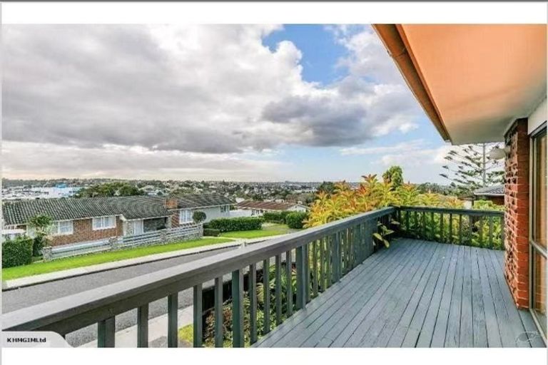 Photo of property in 2/53 High Road, Glenfield, Auckland, 0629