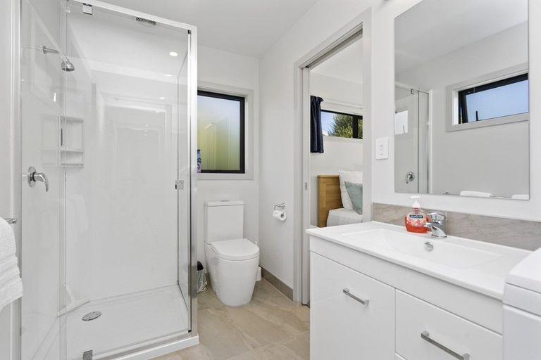 Photo of property in 268 Thornton Road, Cambridge, 3496