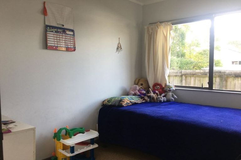 Photo of property in 2/27 Reelick Avenue, Pakuranga Heights, Auckland, 2010