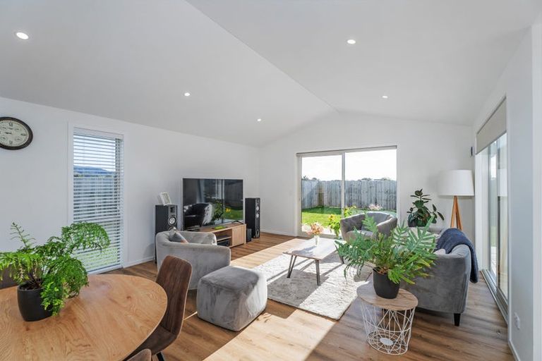 Photo of property in 162 Kupe Drive, Whitianga, 3510