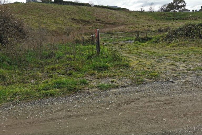 Photo of property in 42 Knorp Street, Halcombe, Feilding, 4779