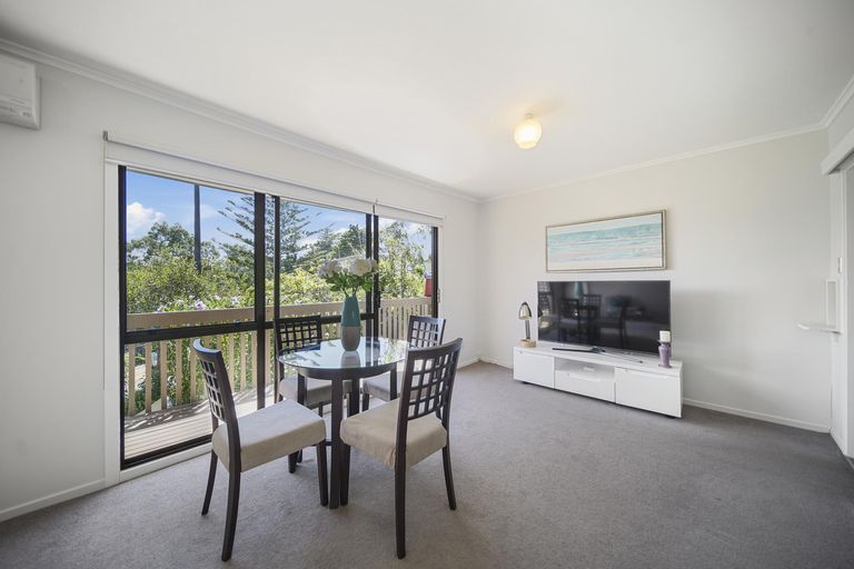 Photo of property in 2/35 Patons Road, Howick, Auckland, 2014