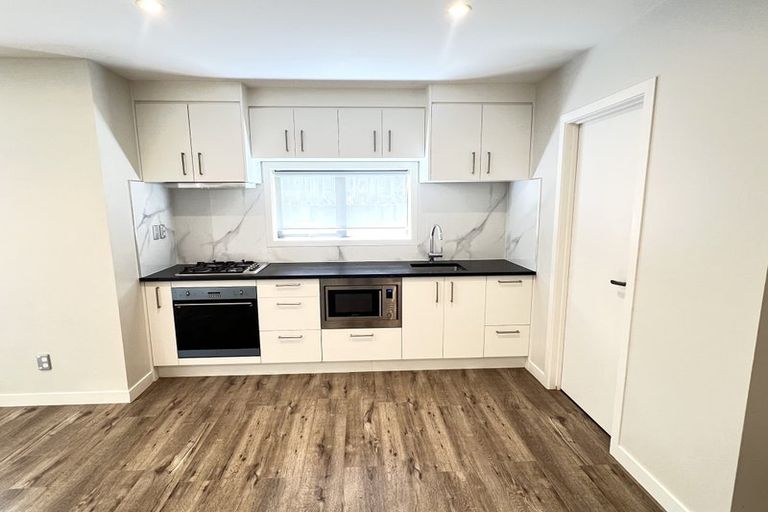 Photo of property in 7 Eric Gifford Drive, Ranui, Auckland, 0612