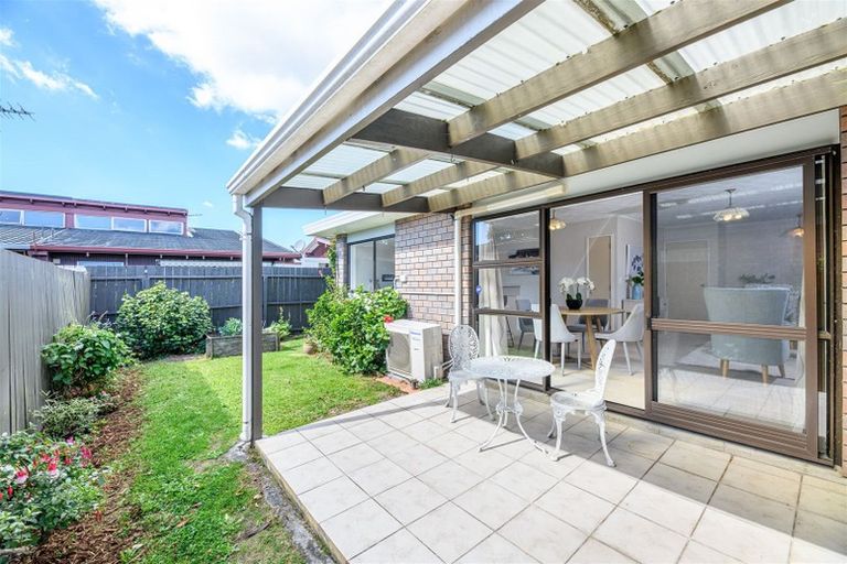 Photo of property in 4/39 Swanson Road, Henderson, Auckland, 0610