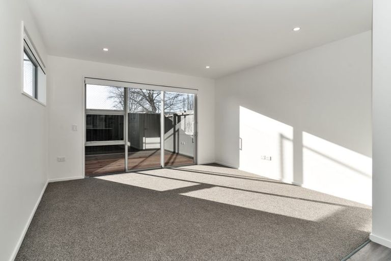 Photo of property in 9/51 Hills Road, Edgeware, Christchurch, 8013