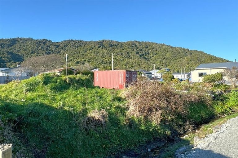 Photo of property in 9 Newcastle Street, Cobden, Greymouth, 7802