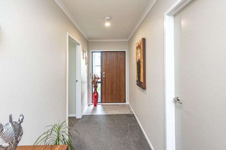 Photo of property in Caversham Park, 2/19 Caversham Road, Westmere, Whanganui, 4501