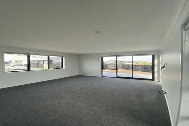 Photo of property in 3 Julie Lane, Papamoa, 3118