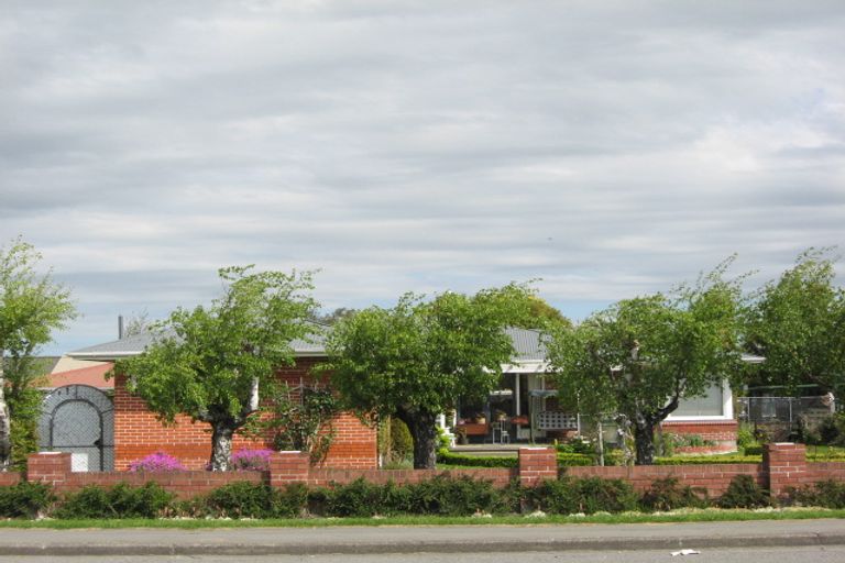 Photo of property in 35 Johns Road, Rangiora, 7400