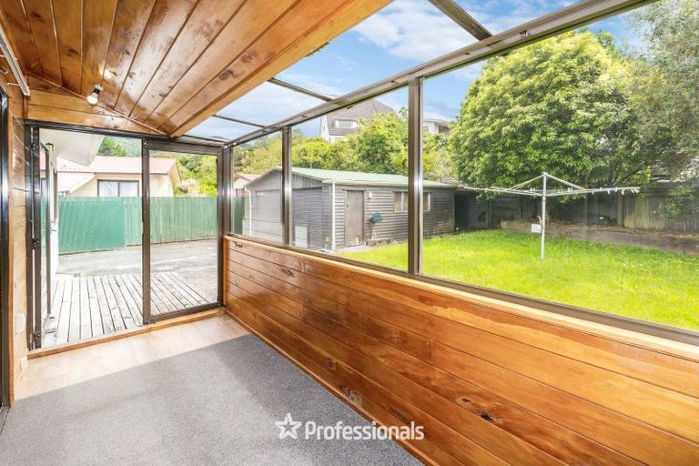 Photo of property in 6 Edmund Lomas Grove, Birchville, Upper Hutt, 5018
