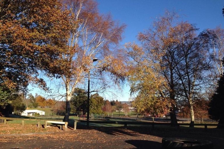 Photo of property in 2 Larcy Road, Lynmore, Rotorua, 3010