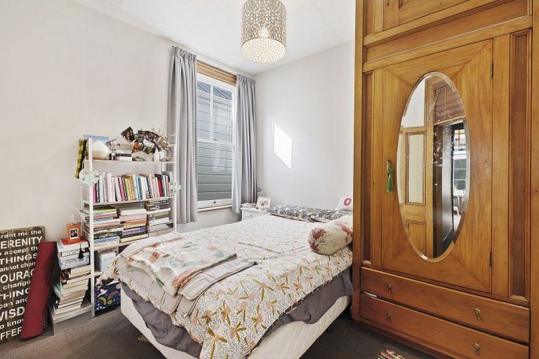 Photo of property in 233 Tinakori Road, Thorndon, Wellington, 6011