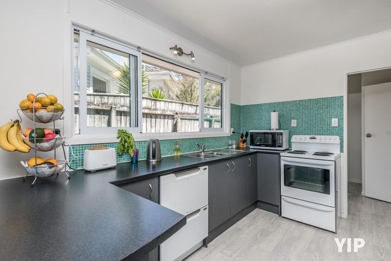 Photo of property in 71 Ironside Road, Johnsonville, Wellington, 6037