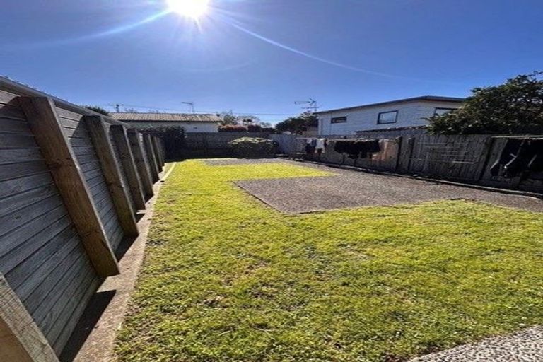 Photo of property in 4/4 Meadow Street, Mount Wellington, Auckland, 1062