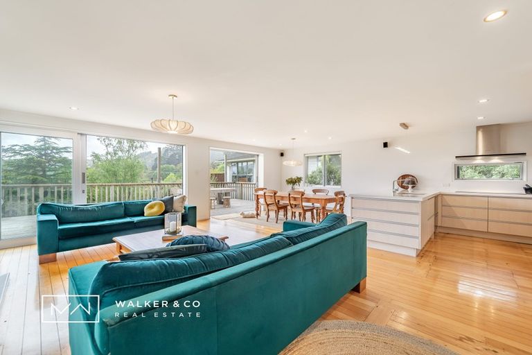 Photo of property in 48 Jocelyn Crescent, Pinehaven, Upper Hutt, 5019