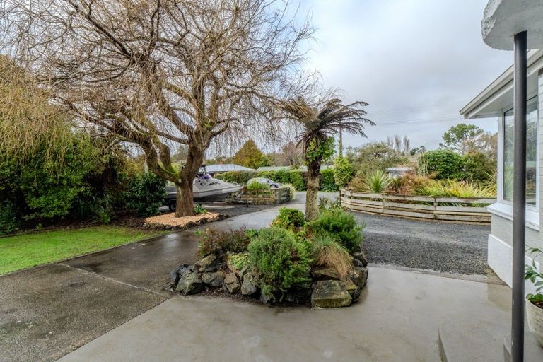 Photo of property in 10 Mahuri Road, Otatara, Invercargill, 9879