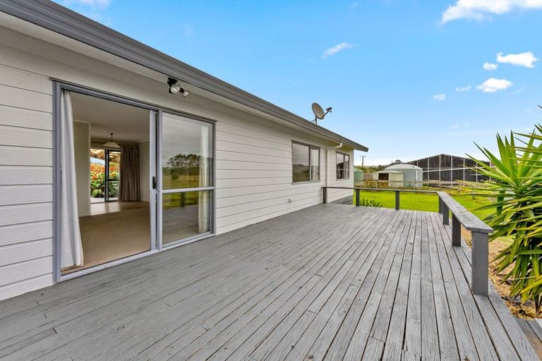 Photo of property in 331 South Head Road, South Head, Helensville, 0874