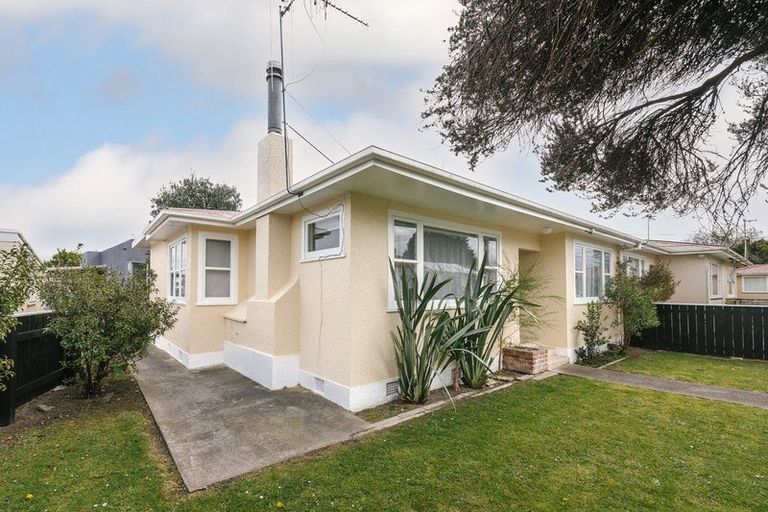 Photo of property in 341 Botanical Road, West End, Palmerston North, 4412