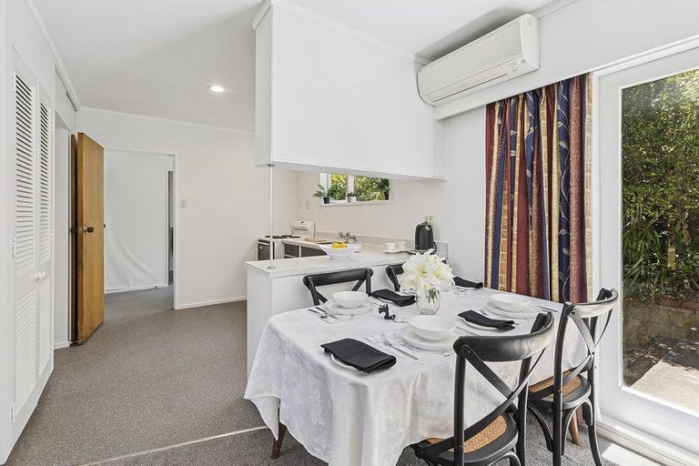 Photo of property in 105b Taylor Terrace, Tawa, Wellington, 5028