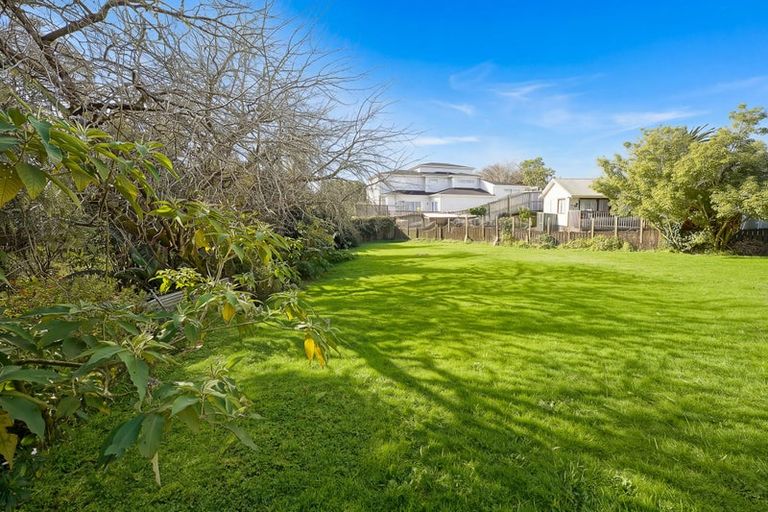 Photo of property in 35 Nile Road, Kelston, Auckland, 0602