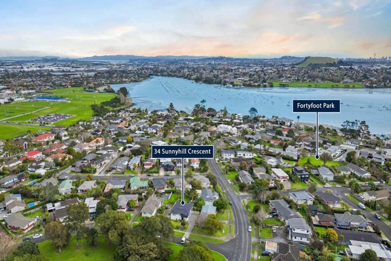 Photo of property in 34 Sunnyhill Crescent, Sunnyhills, Auckland, 2010