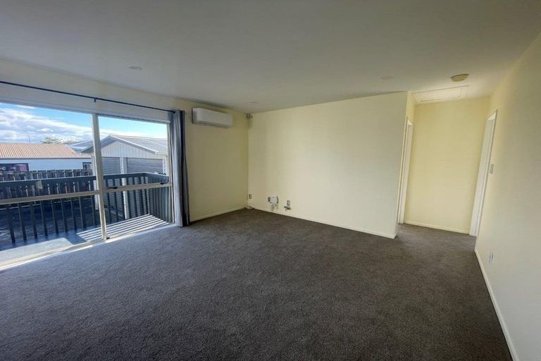 Photo of property in 6 Marco Place, Highland Park, Auckland, 2010
