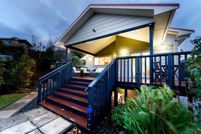 Photo of property in 8 Cove Street, Roseneath, Port Chalmers, 9023