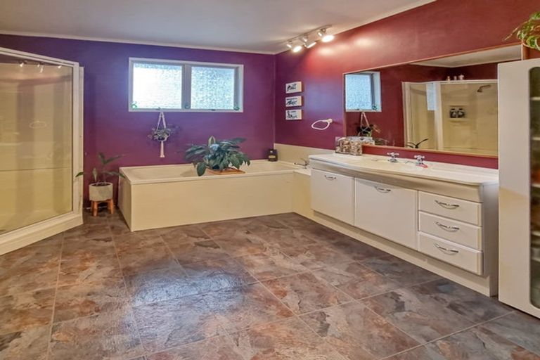 Photo of property in 83 Ridge Road North, Mangatainoka, Pahiatua, 4982