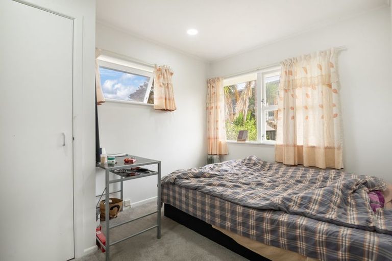 Photo of property in 86 Marlborough Avenue, Glenfield, Auckland, 0629