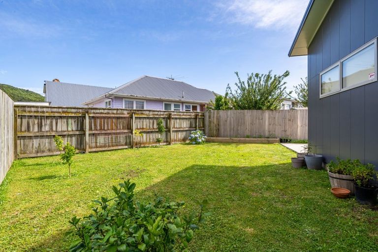 Photo of property in 25a Hikurangi Street, Trentham, Upper Hutt, 5018