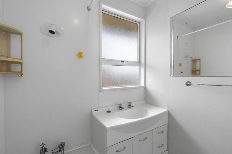 Photo of property in 17 Sword Street, Gore, 9710