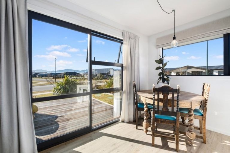 Photo of property in 60 Sherwin Avenue, Albert Town, Wanaka, 9305