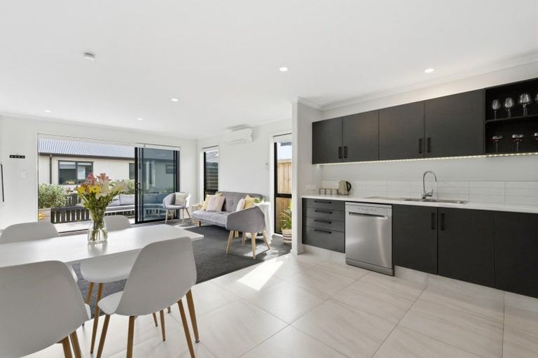 Photo of property in 4 Pense Place, Papamoa, 3118