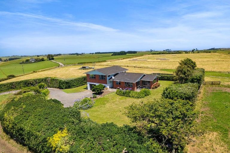 Photo of property in 36 Mokoia Road, Mokoia, Hawera, 4672