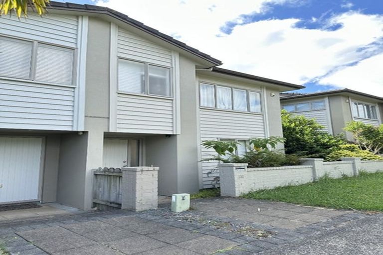 Photo of property in 111 Baverstock Road, Flat Bush, Auckland, 2016
