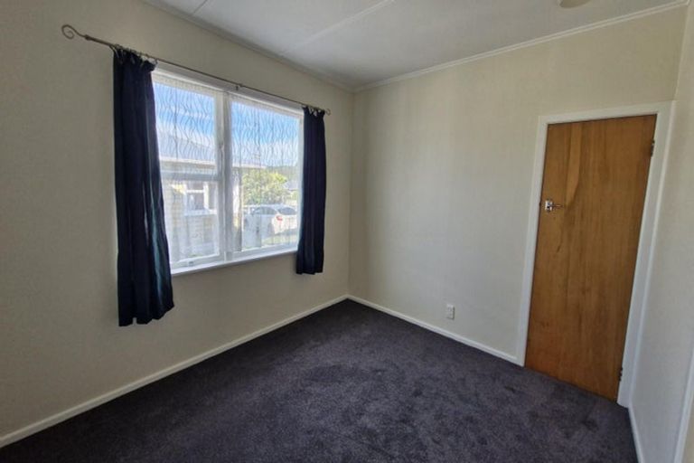 Photo of property in 24 Ruthven Road, Wainuiomata, Lower Hutt, 5014