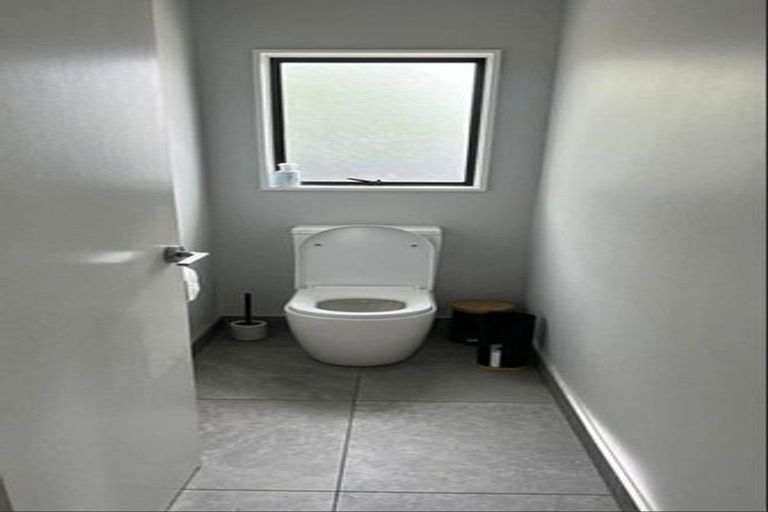 Photo of property in 5a Hetley Crescent, Taradale, Napier, 4112