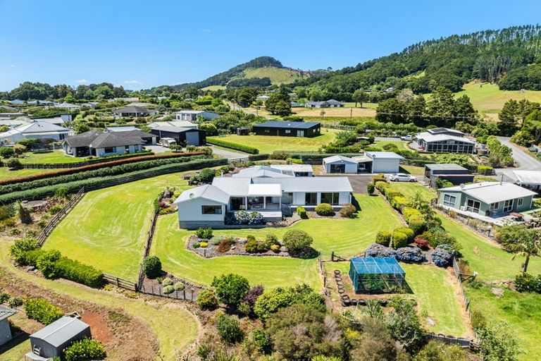 Photo of property in 292 Pipiwai Road, Ngararatunua, Whangarei, 0176