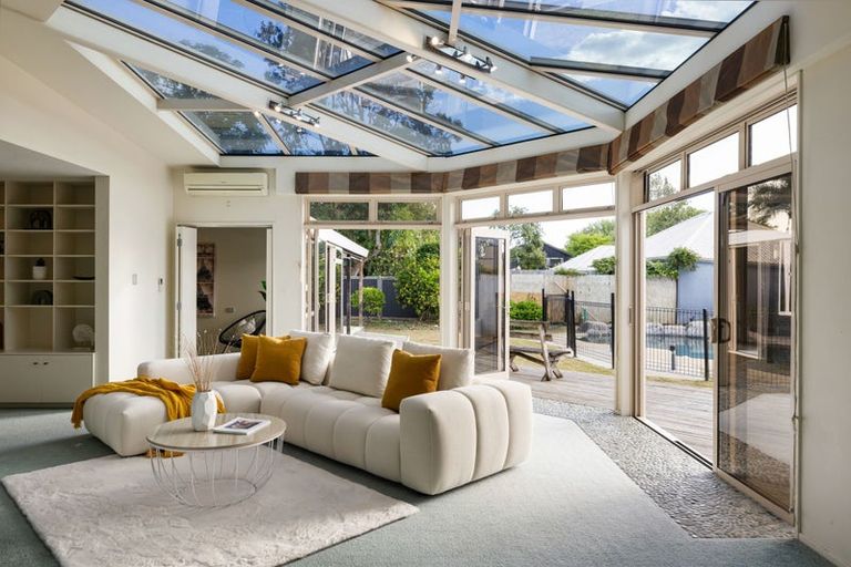 Photo of property in 8 Crowden Place, Harrowfield, Hamilton, 3210