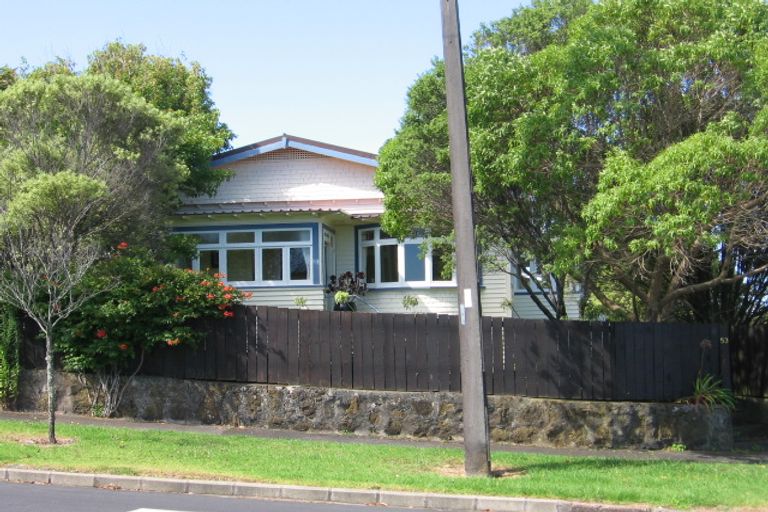 Photo of property in 2/53 Mariri Road, One Tree Hill, Auckland, 1061