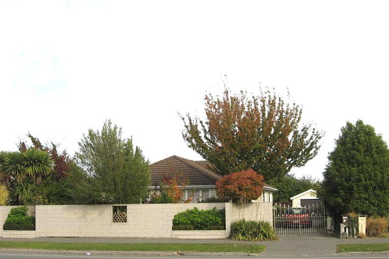 Photo of property in 81 Memorial Avenue, Ilam, Christchurch, 8053