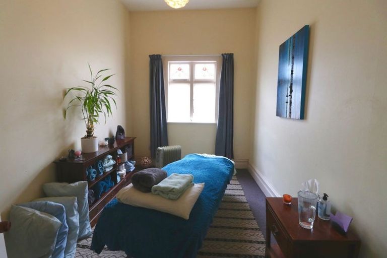 Photo of property in 2/31 Tahi Street, Miramar, Wellington, 6022