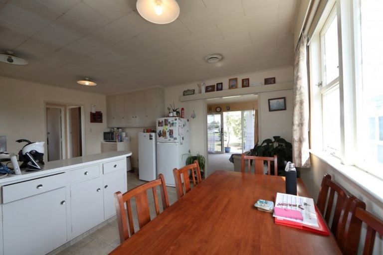 Photo of property in 12 Folkestone Drive, Flaxmere, Hastings, 4120